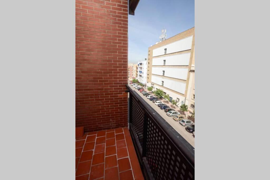 Apartamento Completo - Centro De Algeciras Exterior photo